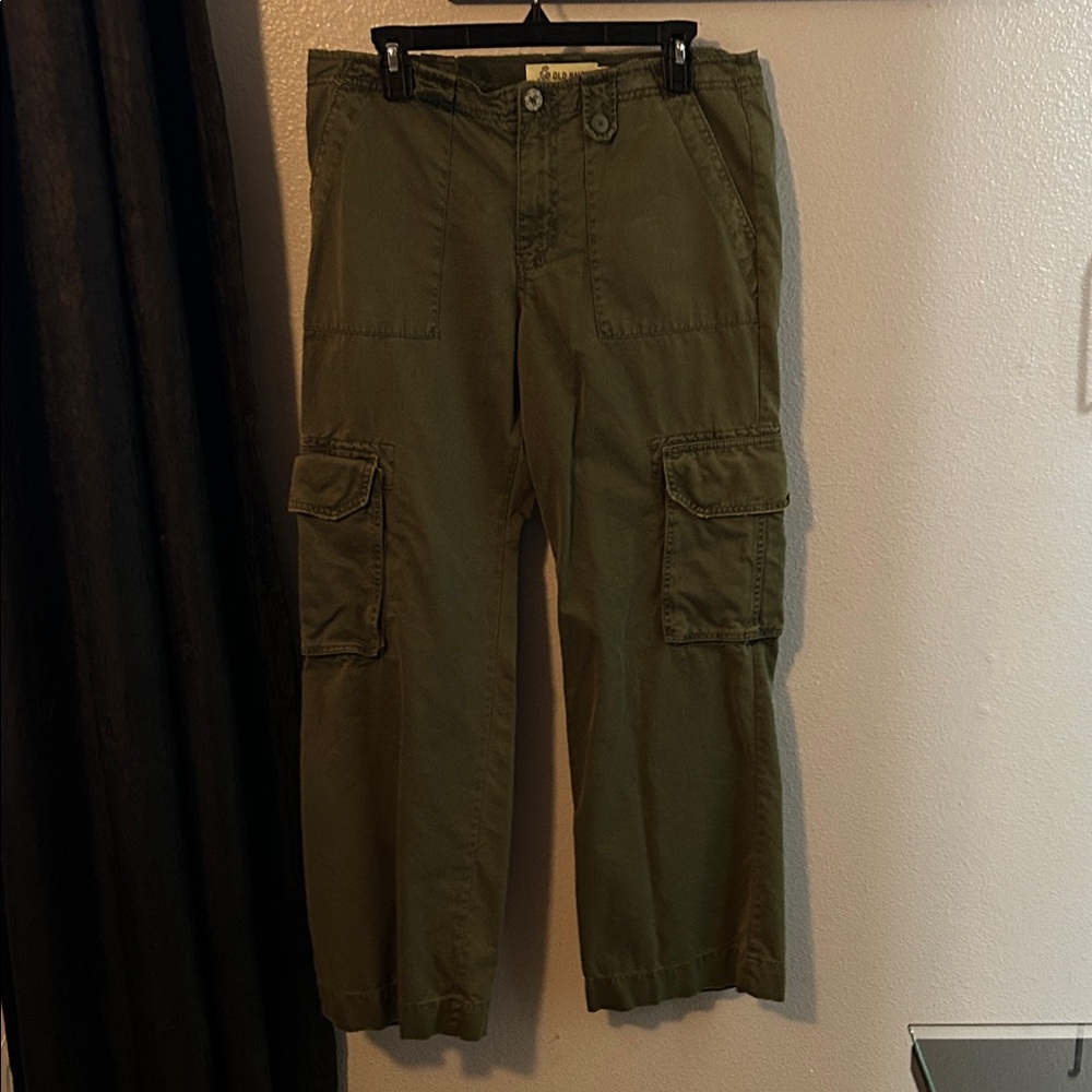 Old Navy Women's Olive Wide Leg Cargo Pants